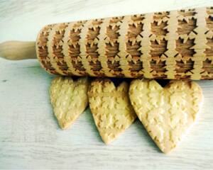 MAPLE LEAVES Rolling Pin